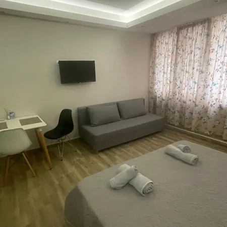 2downtown#1# * Salonic